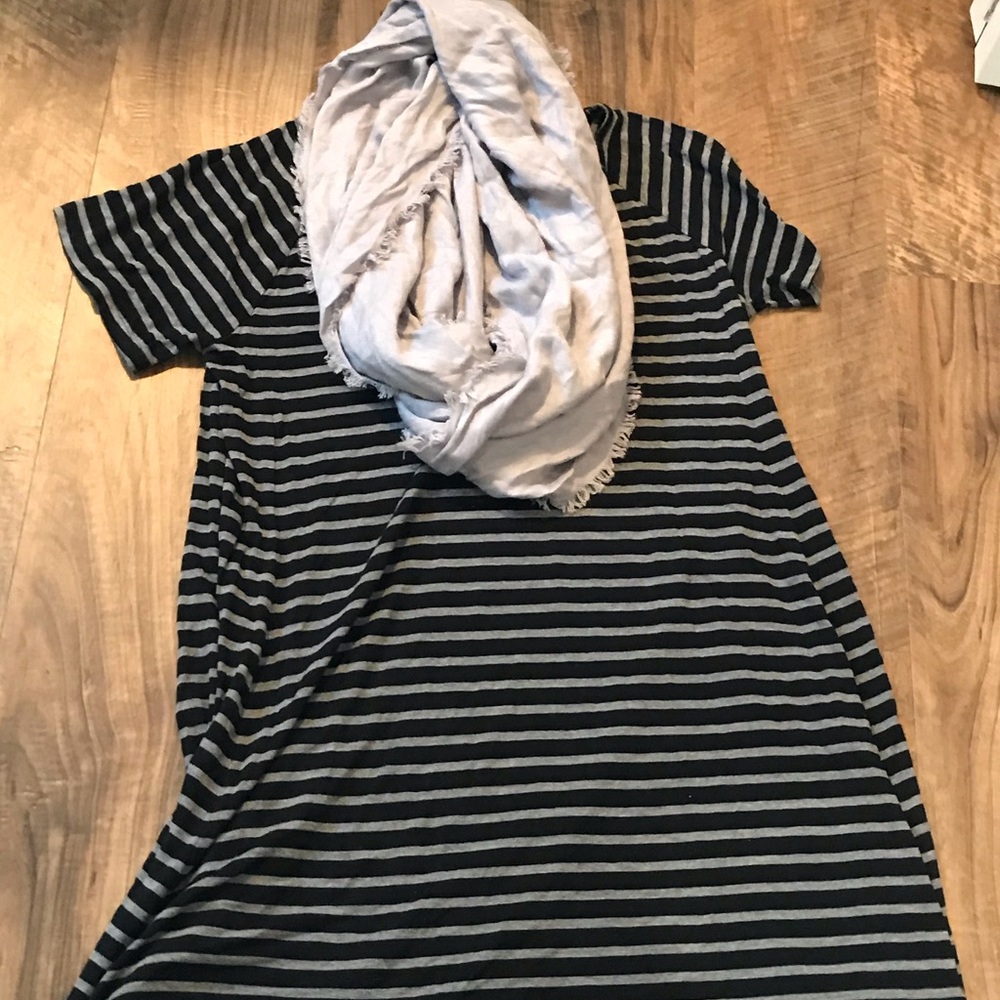 FREE with any other item! Grey infinity scarf.